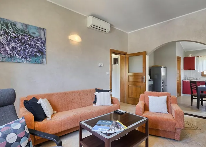 Maria Betiga 펜션 풀라